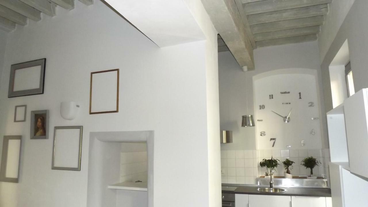 Le Barreme Apartment Arles Bagian luar foto