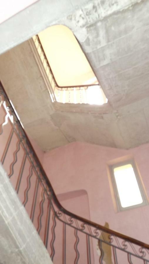 Le Barreme Apartment Arles Bagian luar foto