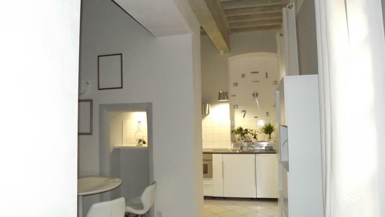 Le Barreme Apartment Arles Bagian luar foto
