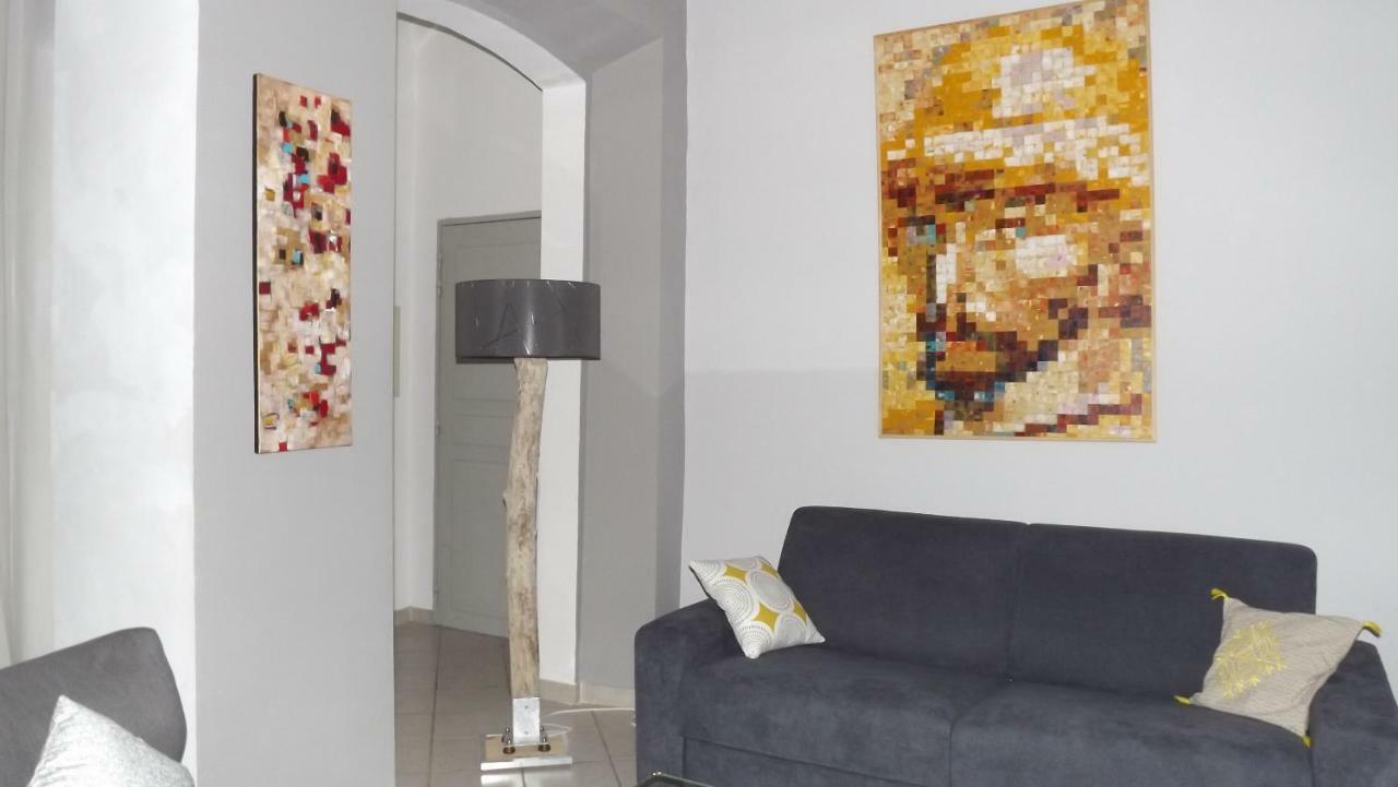Le Barreme Apartment Arles Bagian luar foto