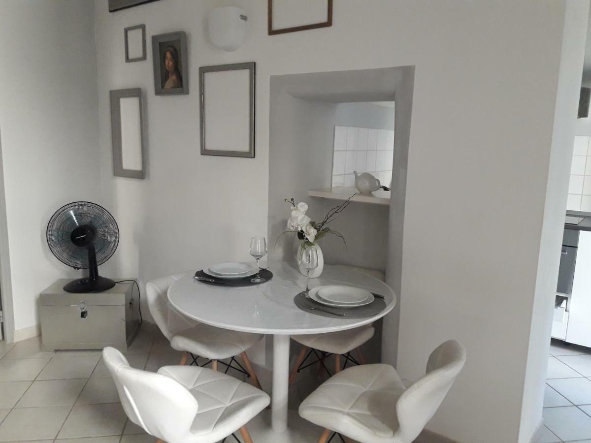 Le Barreme Apartment Arles Bagian luar foto